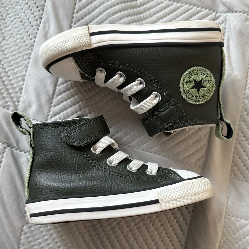 Converse Toddler High-Top Faux Shearling Lined Leather Sneakers in Dark Green 6